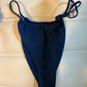 Skatie Bikini - Navy, Size S Bottoms - Size L Top